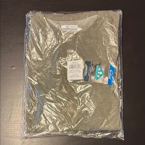 Columbia Heather Moss Green Crewneck Tee Omni-Wick